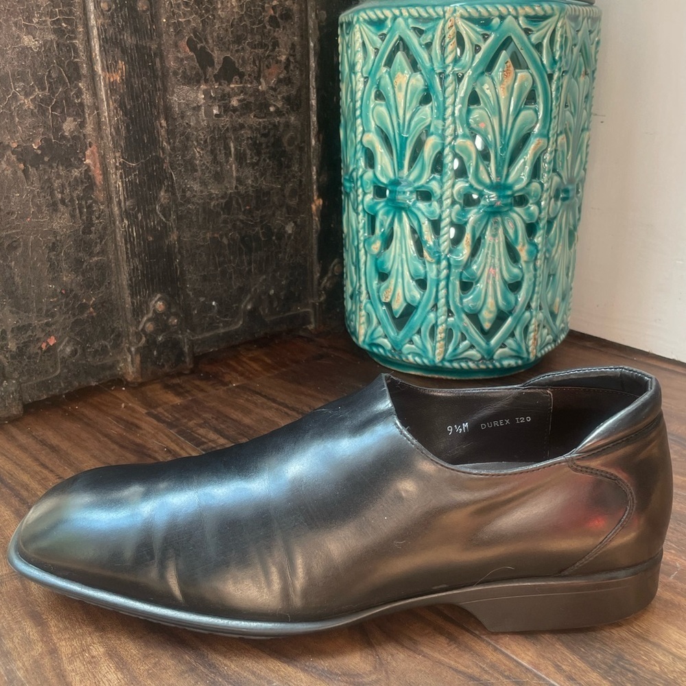 Donald J. Pliner Black Durex Stretch Napa Leather Shoes Slip On Size 10M
